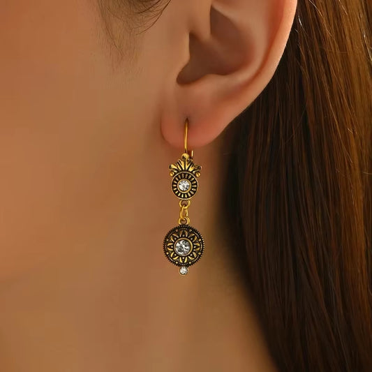Vintage Flower Synthetic Zirconia Hollow-out Drop Earrings Bohemian Style Women's Jewelry for Casual Attire or Gift Giving